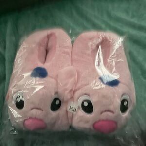 Pink Plush Angel Slippers - Cute Cartoon Face
